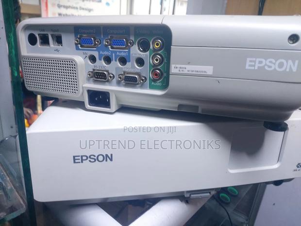 Epson Powerlite 83c – Reliable for School Office - thumbnail 2