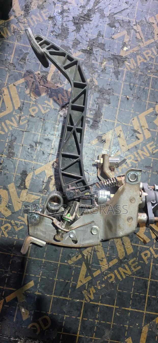 Clutch Pedals 7l