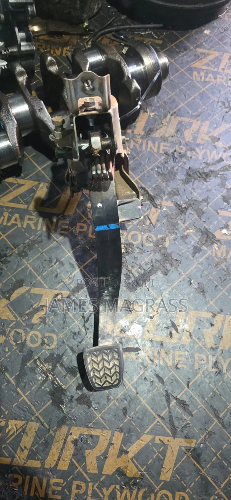 Clutch Pedal Toyota Hiace (7l)