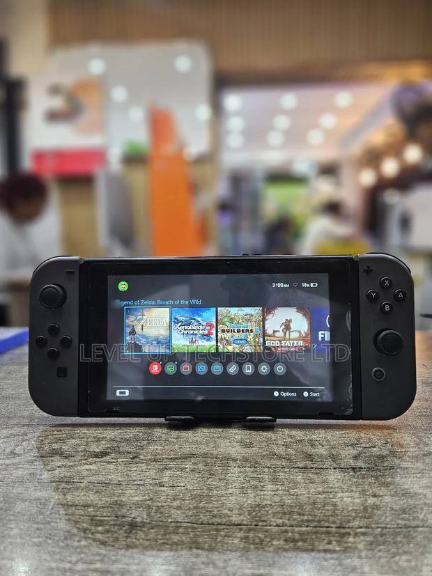 Nintendo Switch V2 System Console(Preowned)