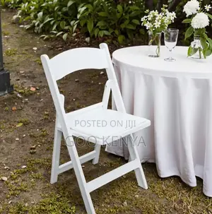 Home Chair; Soft-Cover White Garden Chair — Foldable and Portable
