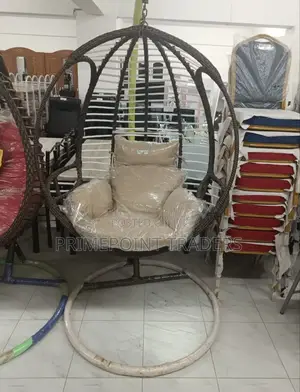 Executive Outdoor Swing Chair – Luxury Comfort for Your Patio”