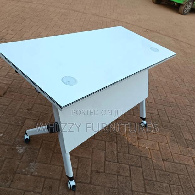Foldable Mobile Table - thumbnail 2