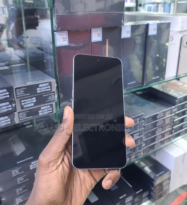 Nothing Phone 2 256 GB Gray - thumbnail 2