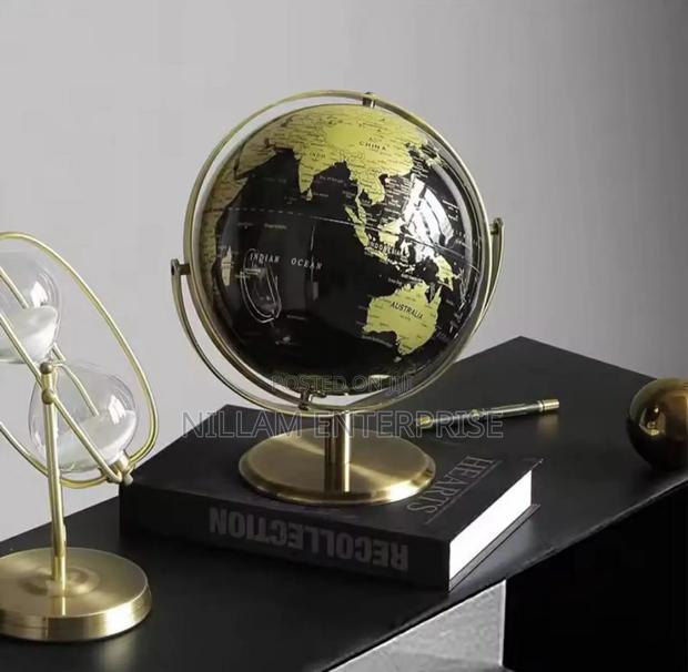 Rotating Globe World Map - thumbnail 2