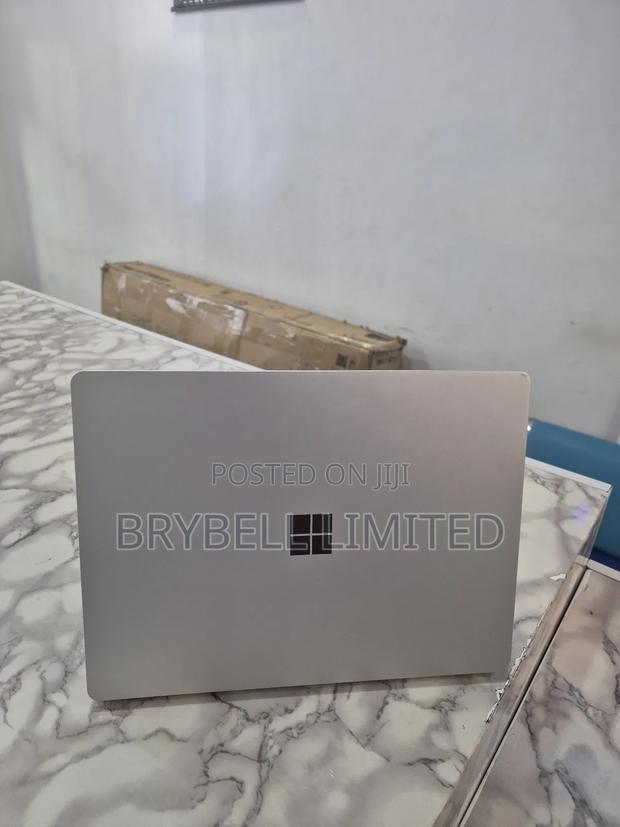 Laptop Microsoft Surface Go 8GB Intel Core I5 SSD 256GB - thumbnail 3