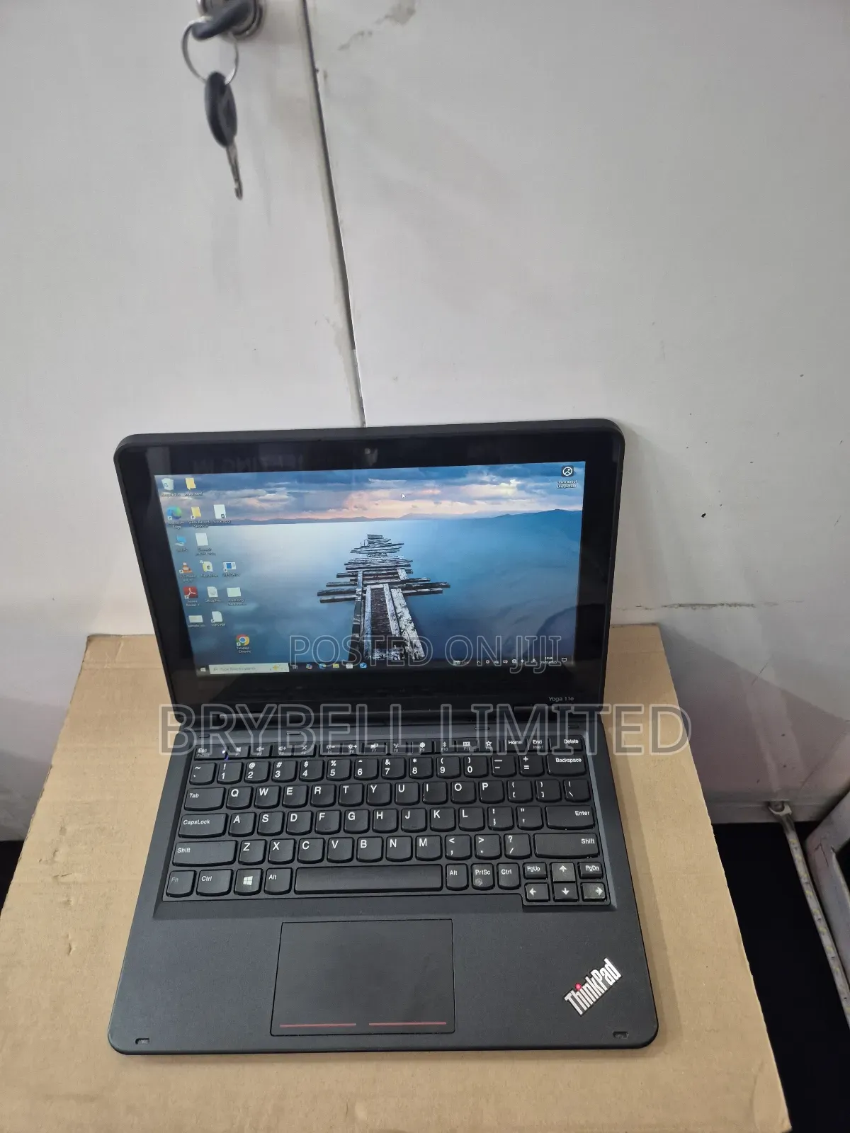 Laptop Lenovo Yoga 11e 4GB Intel Pentium HDD+SSD 128GB