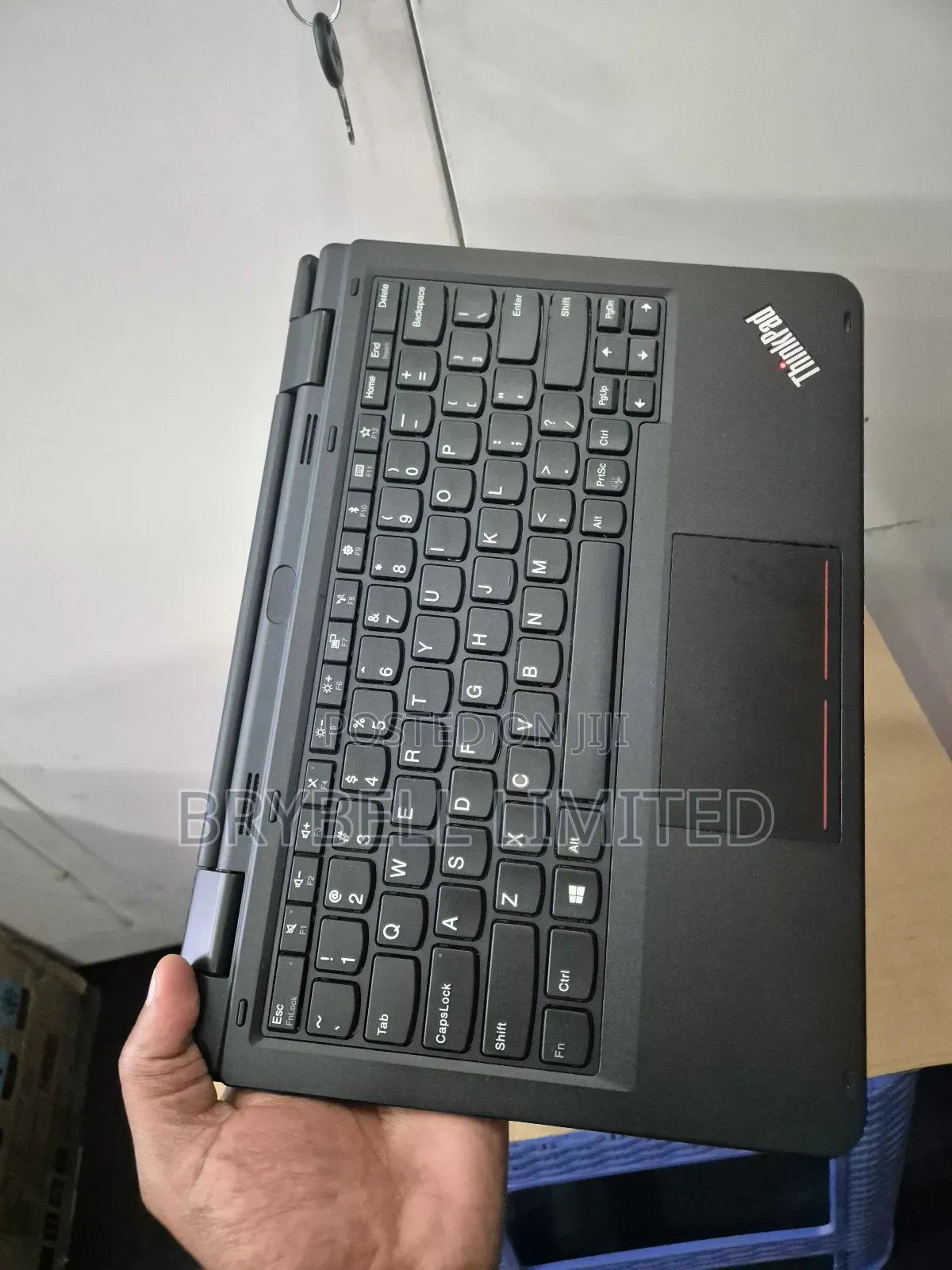 Laptop Lenovo Yoga 11e 4GB Intel Pentium HDD+SSD 128GB