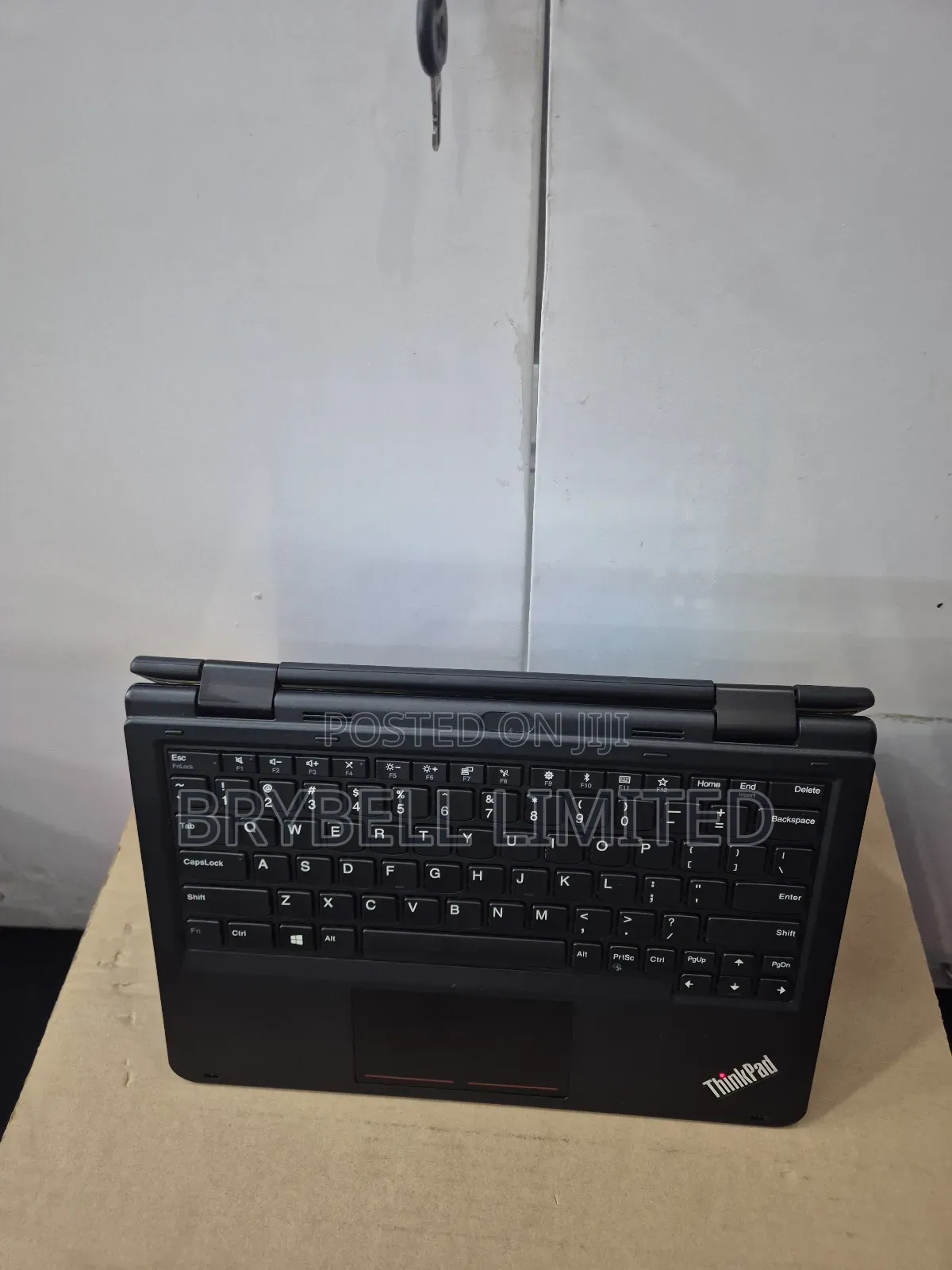 Laptop Lenovo Yoga 11e 4GB Intel Pentium HDD+SSD 128GB