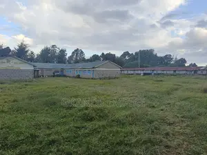 Prime Commercial Property for Lease