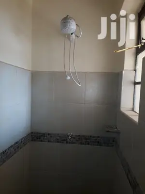 Spacious Studio In Lavington For Rent