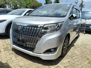 Toyota Esquire 2.0 AWD (8 seater) 2018 Silver
