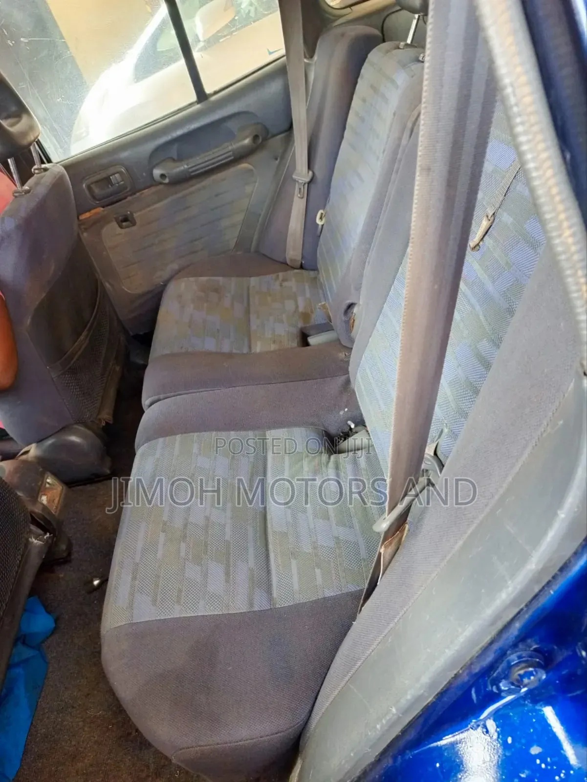 Toyota RAV4 1996 Blue