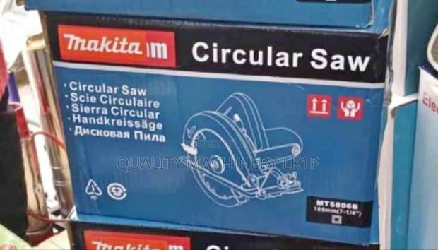 Efficient Makita Electric Circular Saw - thumbnail 2