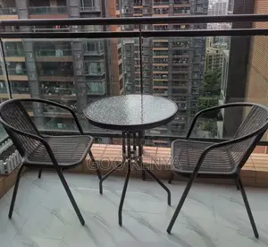 Home Dining Set; Elegant Round Glass-Top Rattan Bistro Set for Outdoor