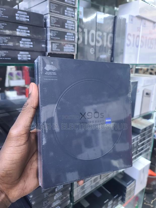New Vivo X90s 256 GB Black - main view