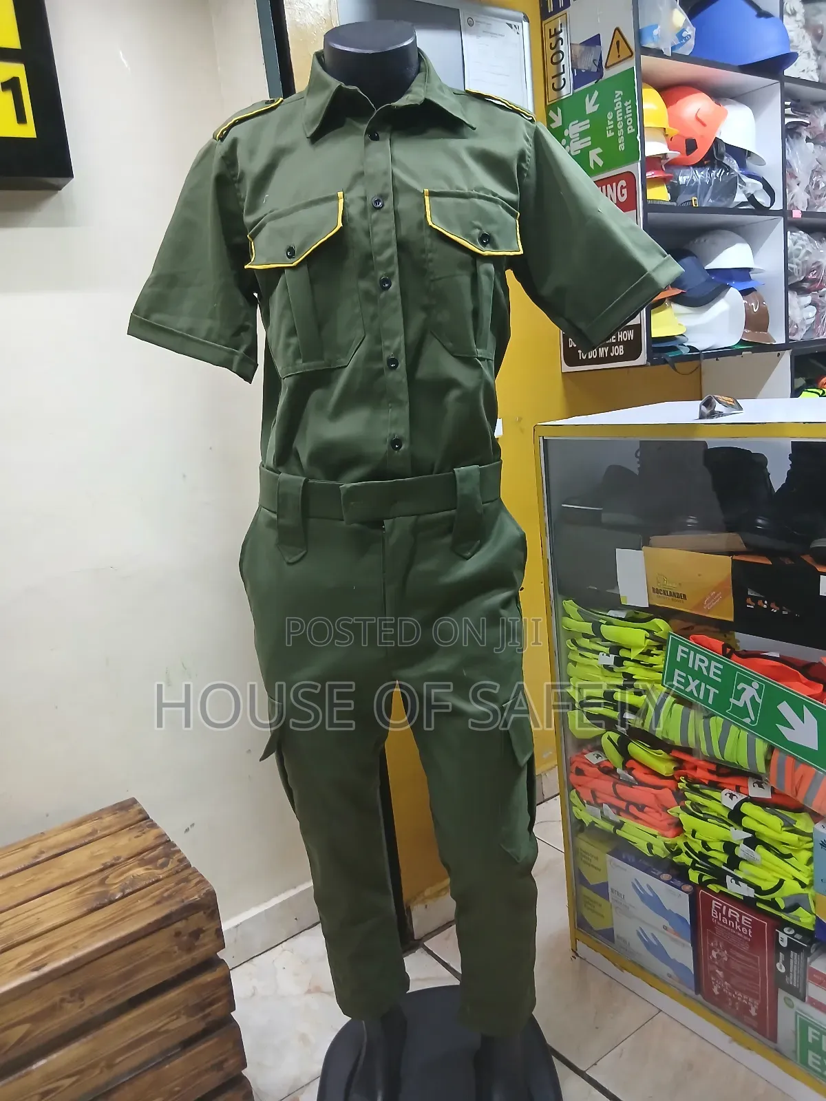 Security Guards' Uniforms Made for Easy Moments