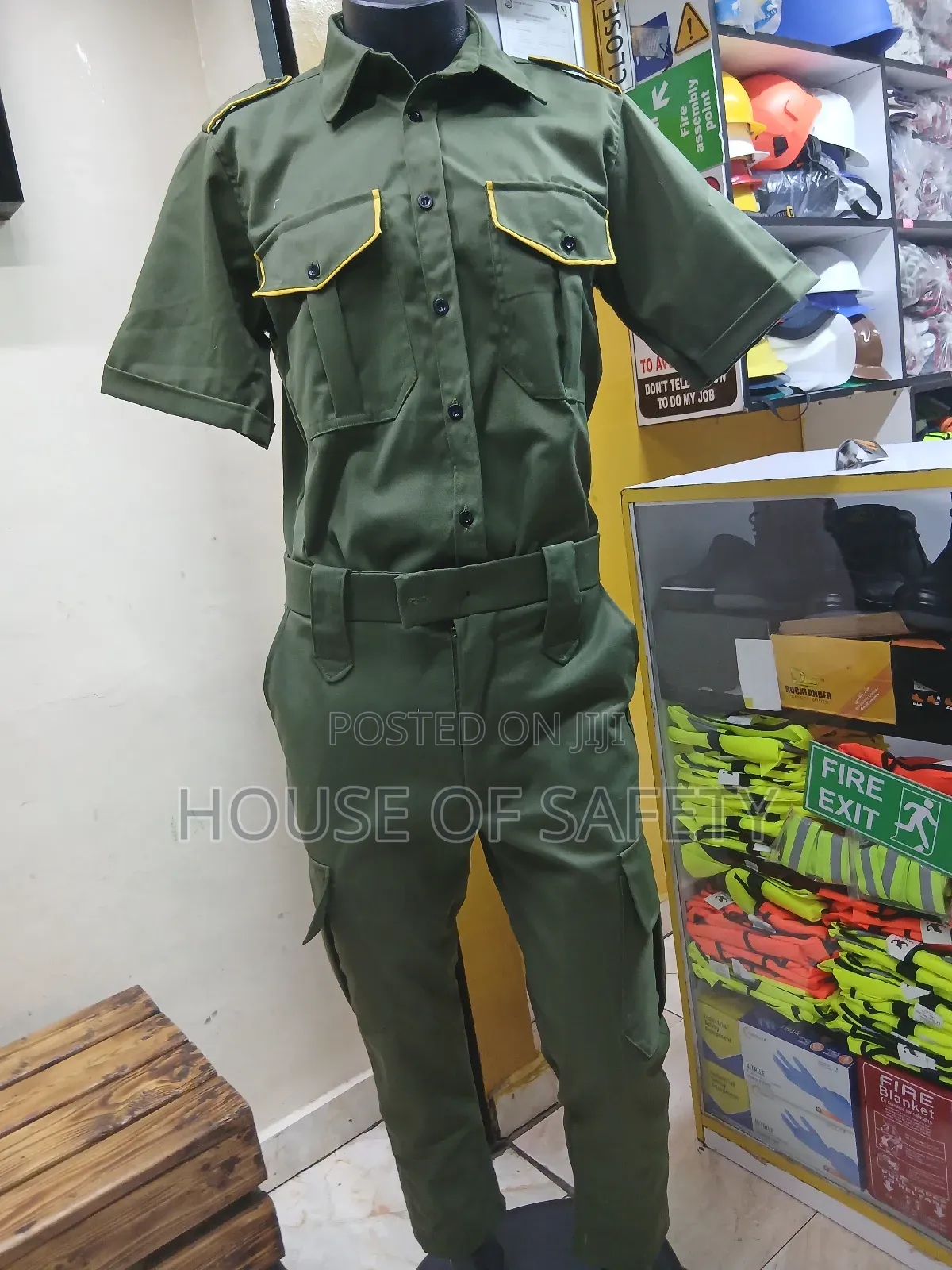 Long-Lasting Breathable Material Security Suits