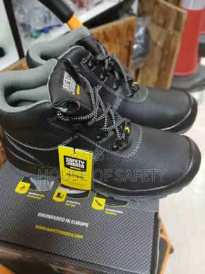 Abrasion Resist Heel Jogger Boots