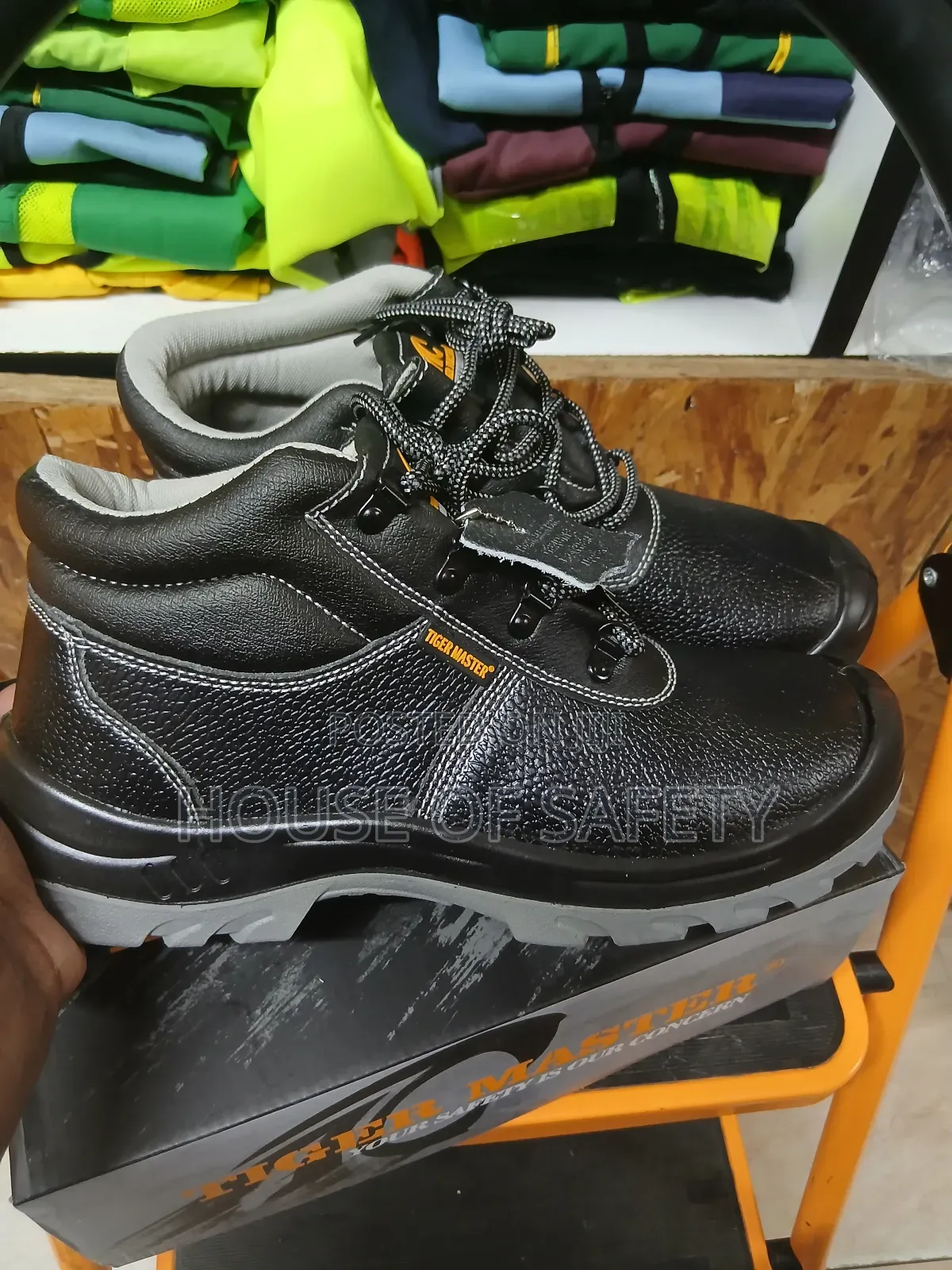 Tiger Master Boot With Breathable Uppers