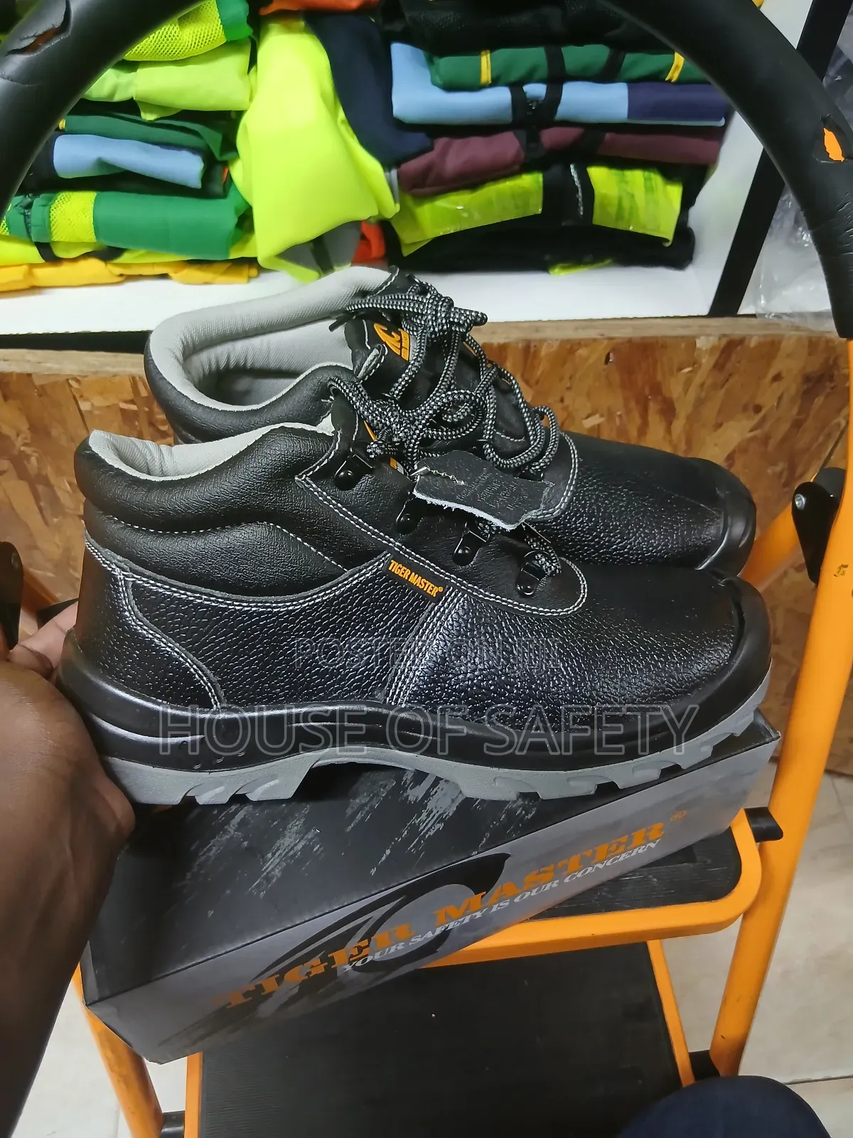Tiger Master Boot With Breathable Uppers