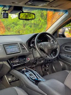 Honda Vezel 2019 Black