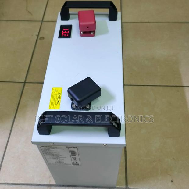 Best Quality 300ah - 12v Solarmax Lithium Ion Solar Battery 6000 Cycle - thumbnail 4