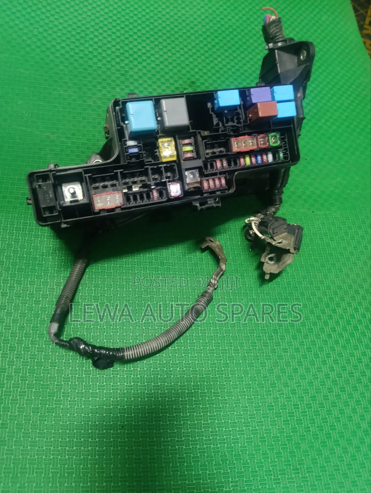 Main Fuse Box Hillux