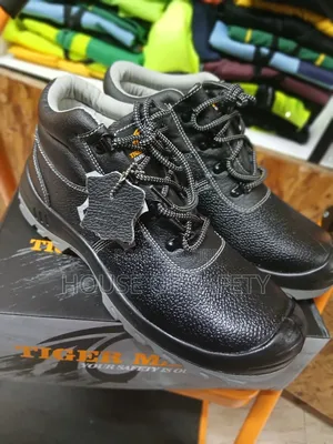 Heat Insulated Safety Boots Sole