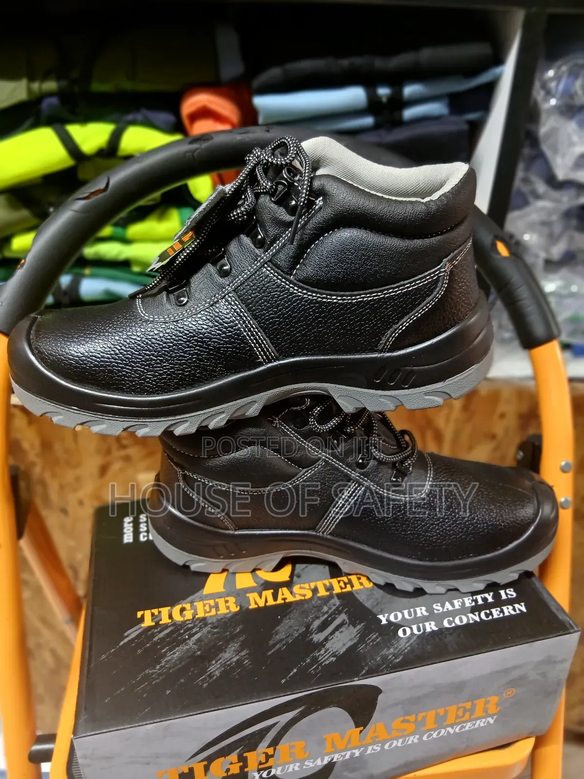 Cold Insulated Sole Safety Footwear Boots