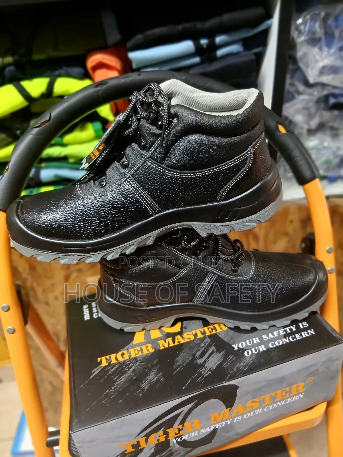 Cold Insulated Sole Safety Footwear Boots