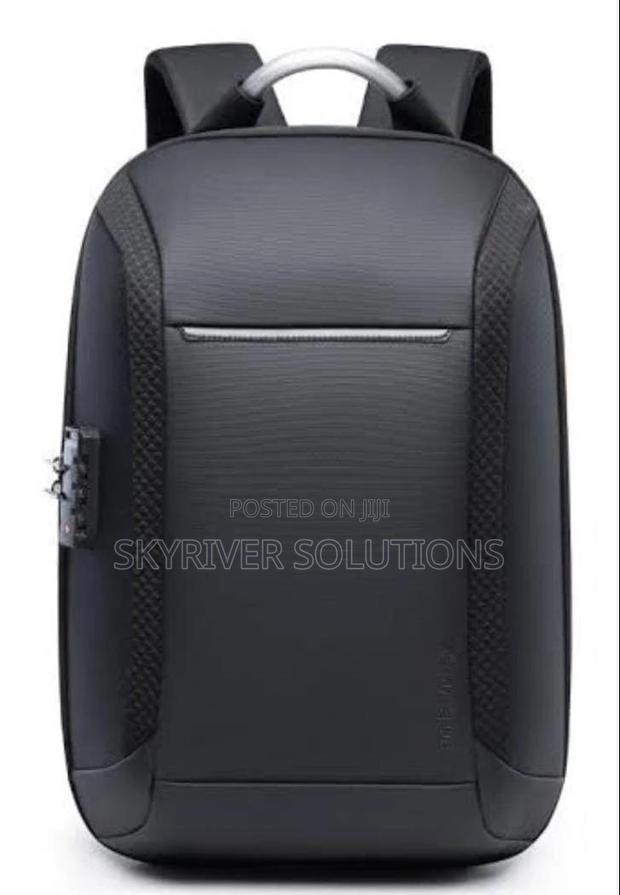 Victan Club Hardbody Backpack - thumbnail 2