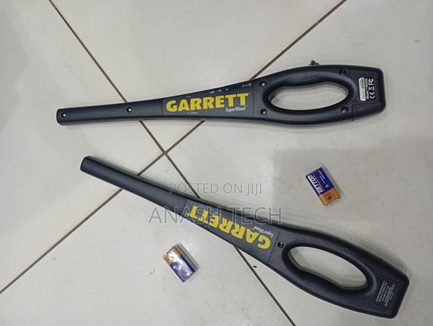 Lightweight Garrett Super Ward Scanner Hand Held Metal Detector - main view