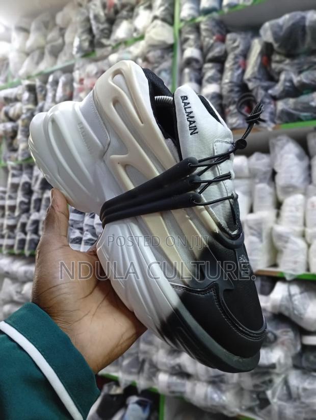 Balmain Unicorn - thumbnail 2