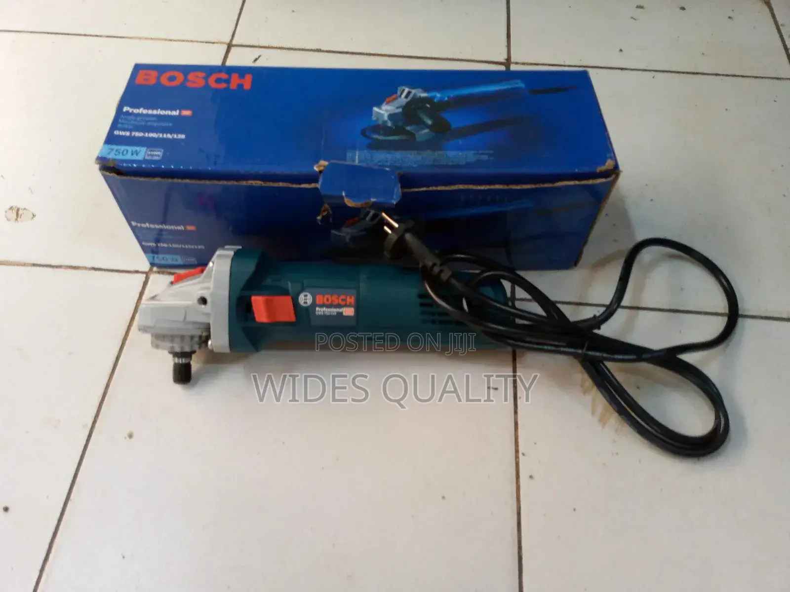 Bosch Professional Angle Grinder.