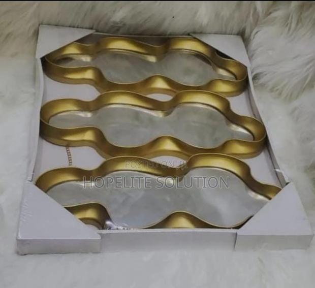 Decorative Wall Hanging Mirror - thumbnail 2