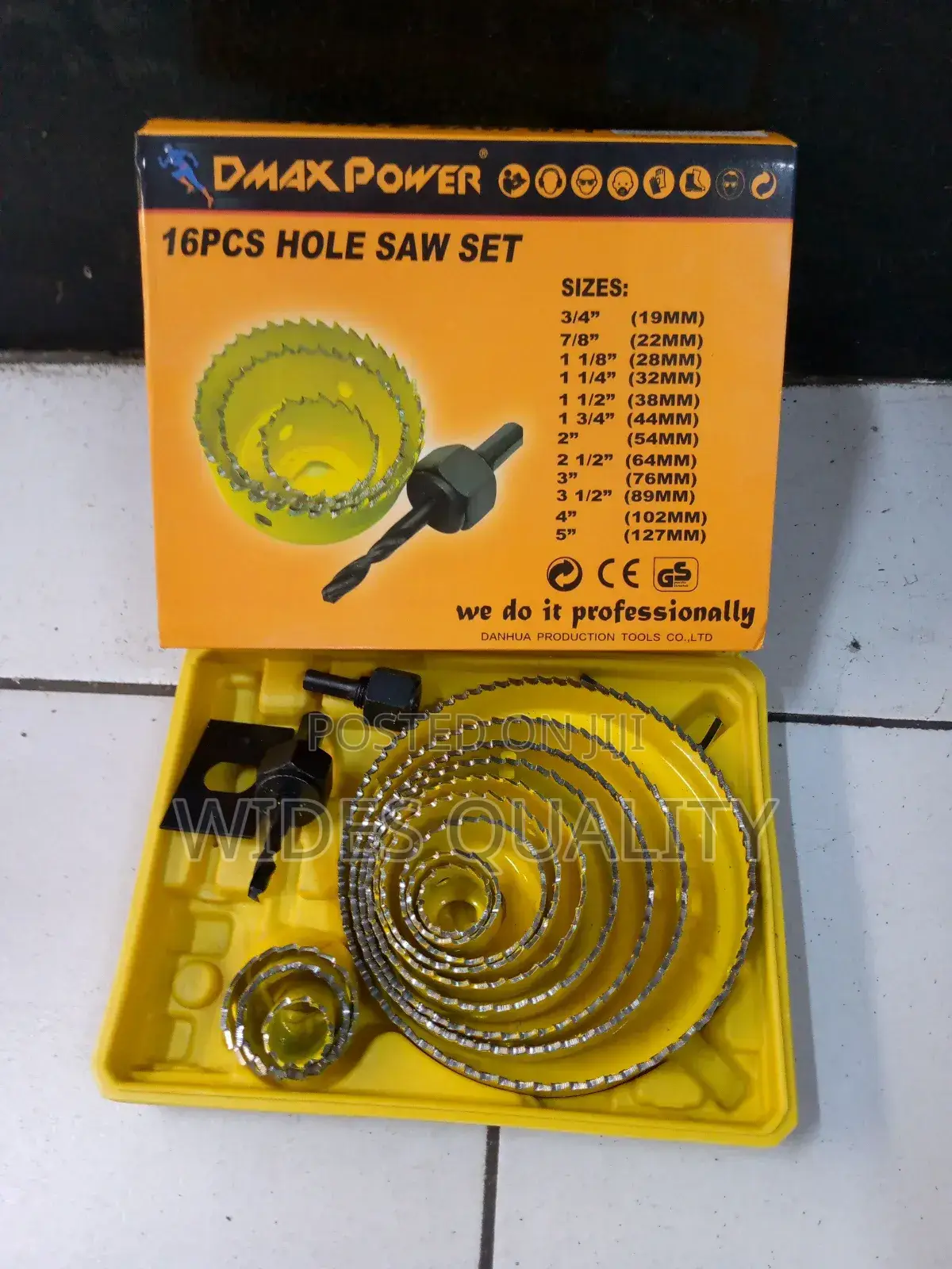 Dmax Power 16-Piece Hole Saw Set.