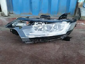 Mistrubishi Outlander Headlight Xenon