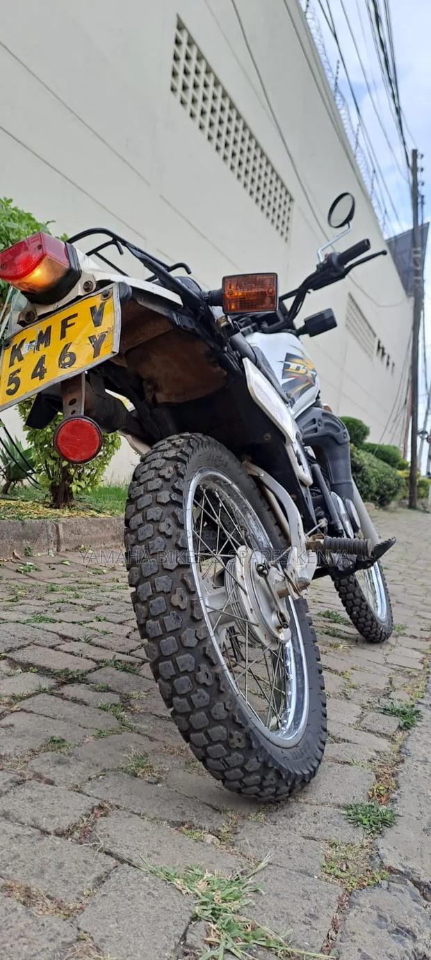 Yamaha DT175 2020 White - thumbnail 2