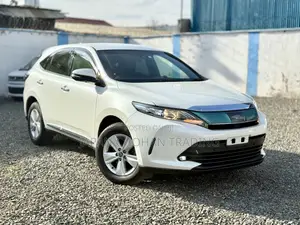 Toyota Harrier 2018 White