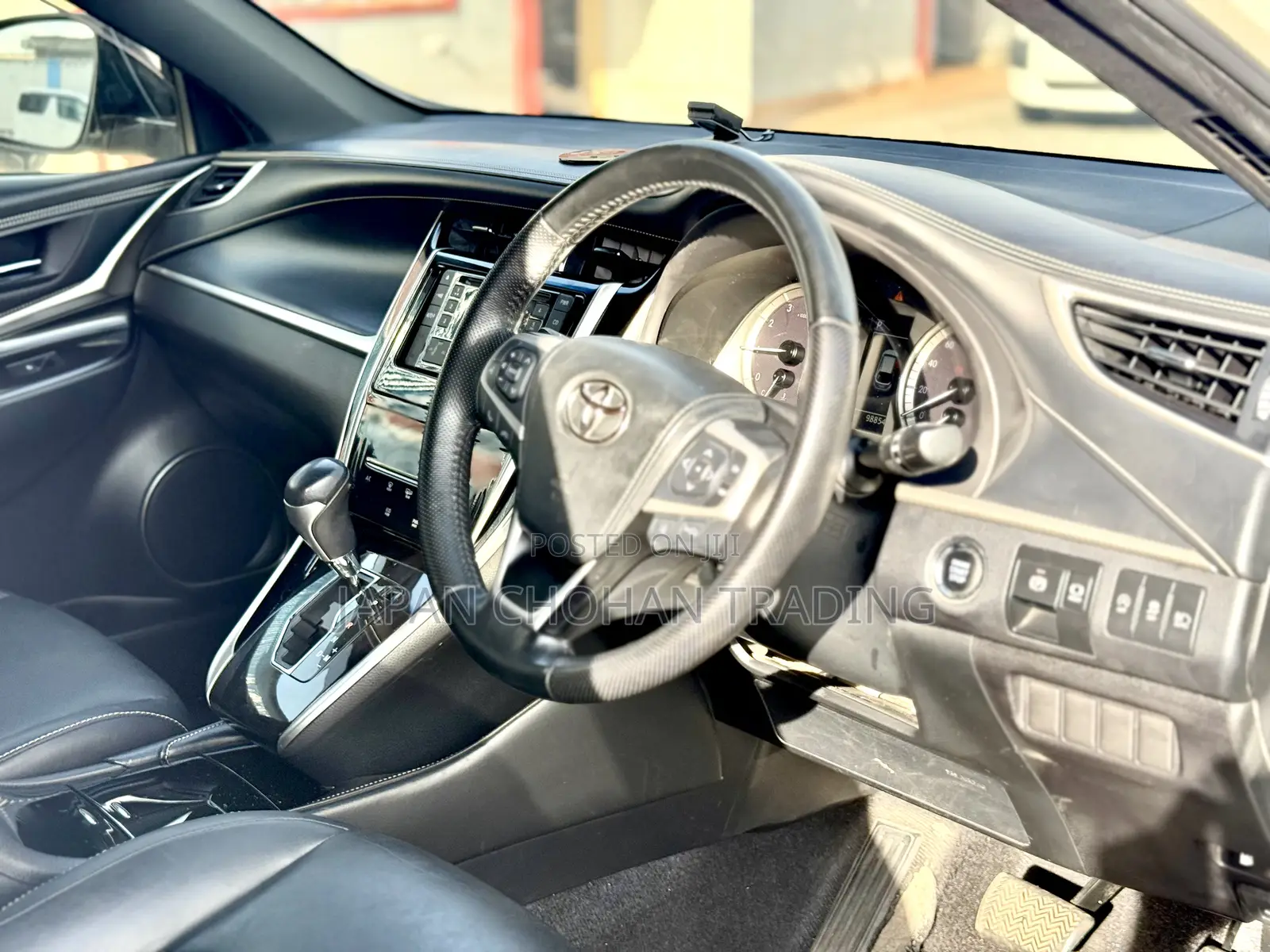 Toyota Harrier 2018 White