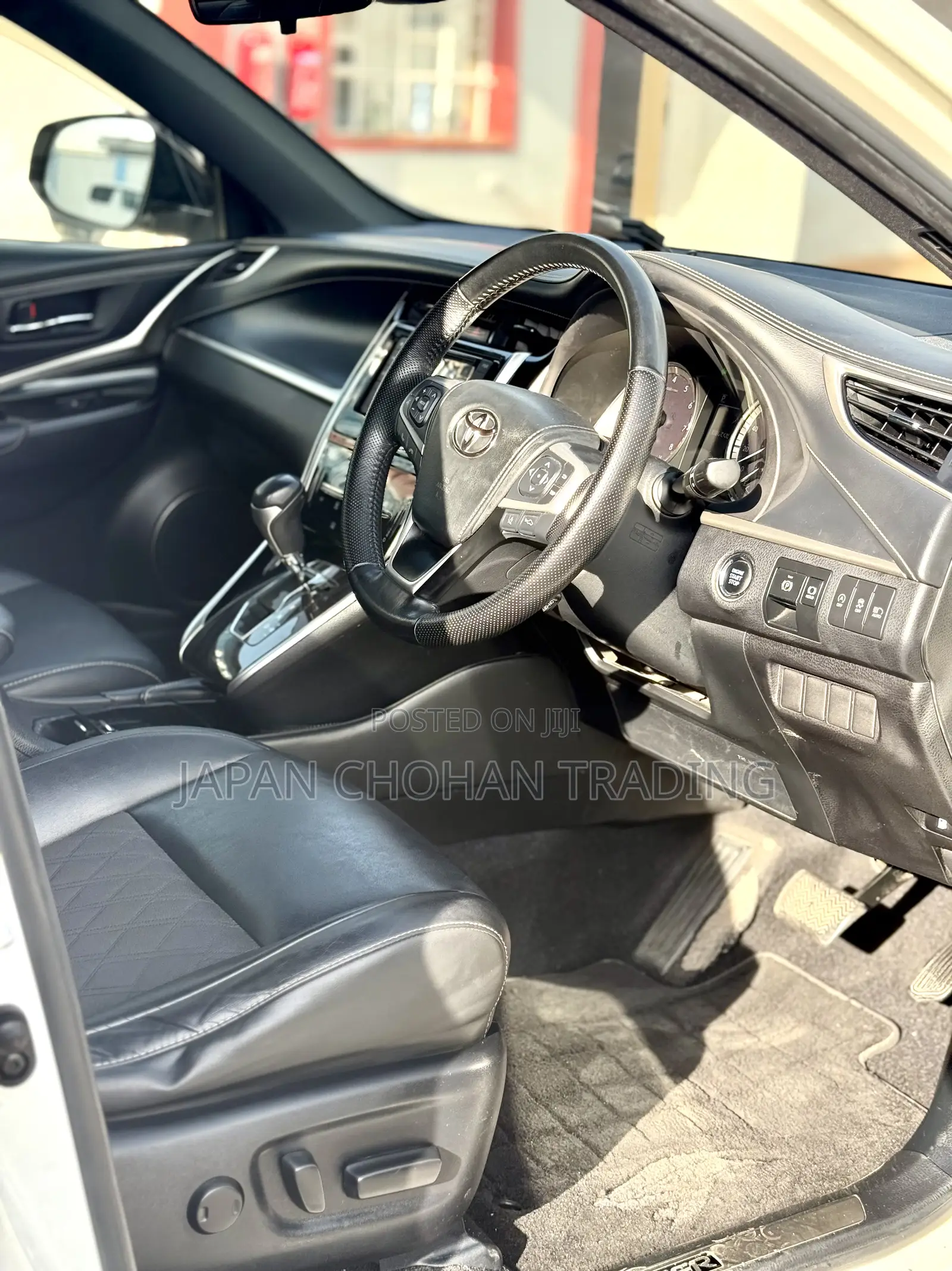 Toyota Harrier 2018 White