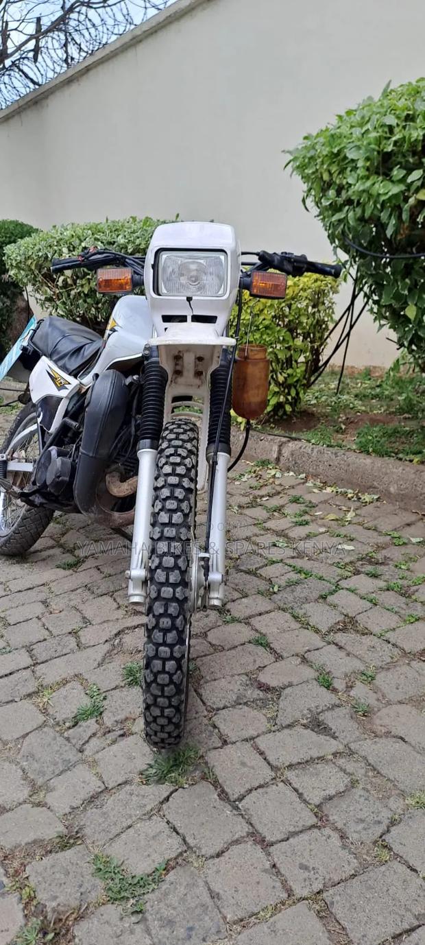 Yamaha DT 175 2019 White - thumbnail 3