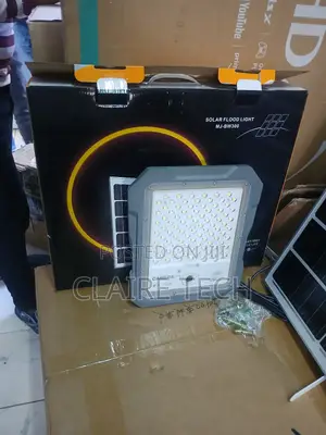 Solar Light 100w Solar Floodlight With CCTV Camera