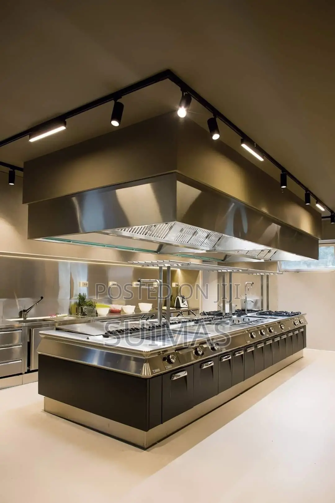 Commercial Exhaust Hoods