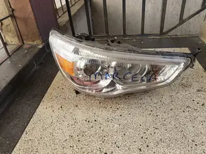 Mistrubishi RVR Headlight Xenon.