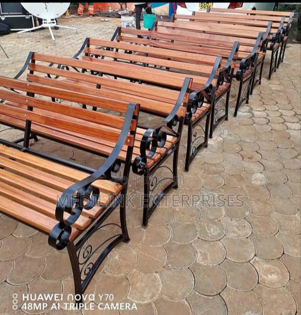 Hardwood Mahogany Metallic Outdoor Benches