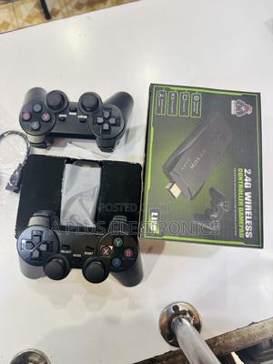 M8 Wireless Game Console Plug and Play - thumbnail 2