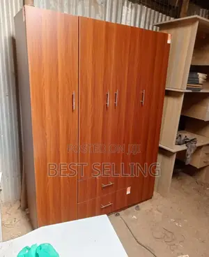 5 Door Wordrob