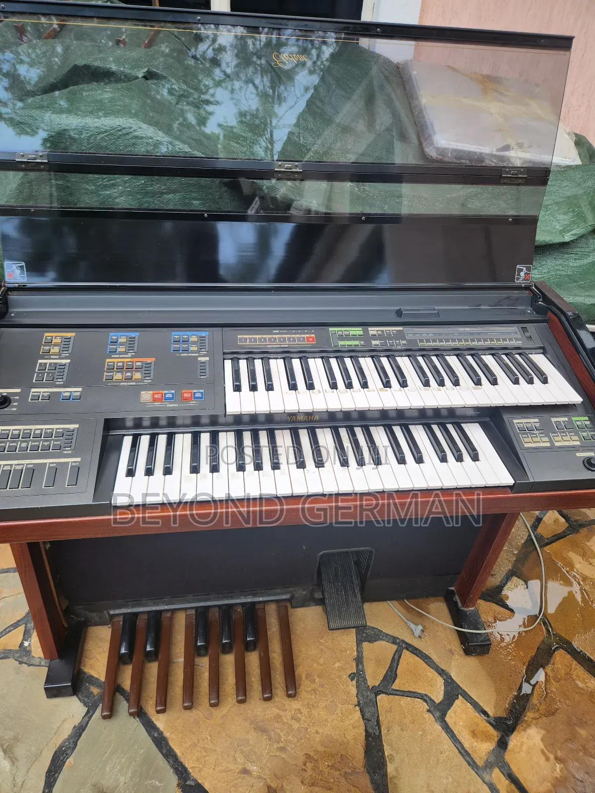Yamaha Piano Mr 500
